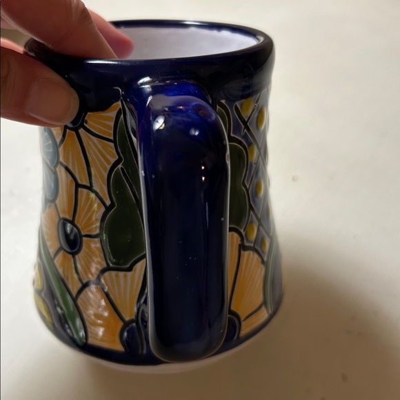 Hand-Painted Floral Ceramic Mug - Blue - Picture 4 of 4